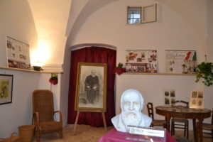 Sacrimmagini presso la casa natale del Beato Bartolo Longo